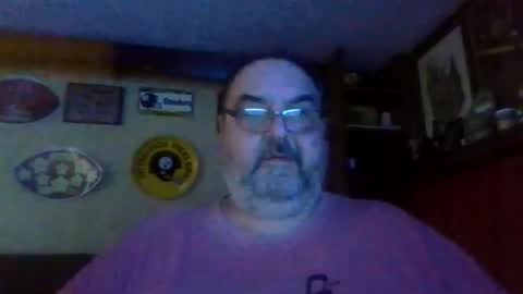 Snapshot of bigbear1971 chatting on December 28, 9:08 pm bigbear1971 online show from December 28, 9:08 pm