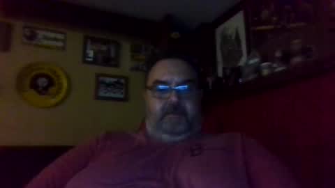 Snapshot of bigbear1971 chatting on December 23, 5:43 pm bigbear1971 online show from December 23, 5:43 pm