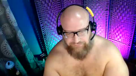 BigBear4Cuddles online show from July 7, 2:35 am
