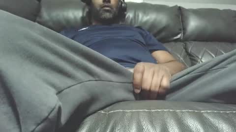 Snapshot of bigbeast78 chatting on March 11, 1:48 am bigbeast78 online show from March 11, 1:48 am