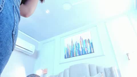   online show from February 20, 10:06 am