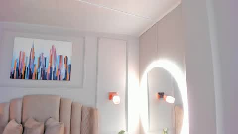   online show from October 14, 10:07 am