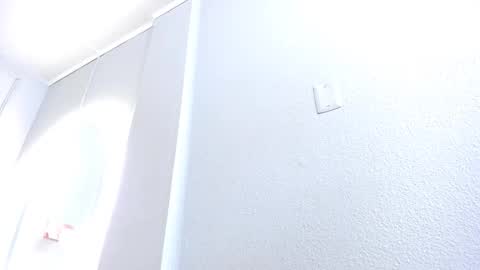   online show from March 26, 10:09 am