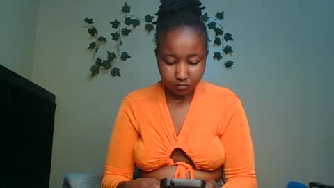 Snapshot of bigboootyy chatting on September 15, 11:33 am BigBoootyy online show from September 15, 11:33 am