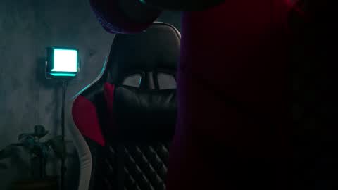 kyra Moor online show from December 23, 9:37 am