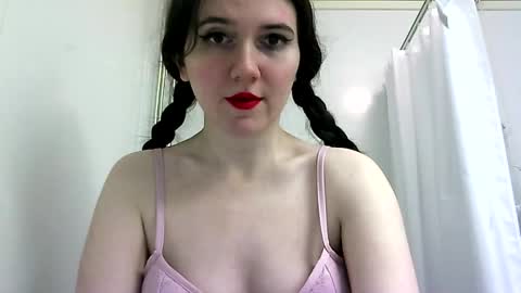 Snapshot of bigbootybunny chatting on February 15, 11:58 pm Isabella online show from February 15, 11:58 pm