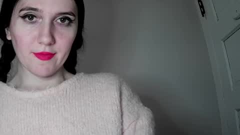 Snapshot of bigbootybunny chatting on February 9, 10:43 pm Isabella online show from February 9, 10:43 pm