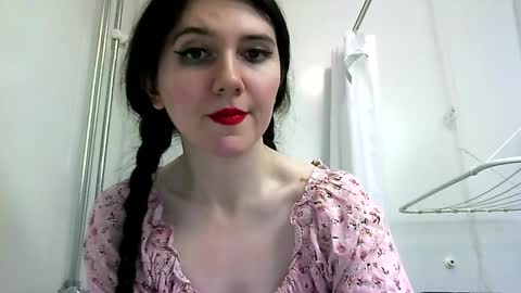 Snapshot of bigbootybunny chatting on February 24, 2:08 am Isabella online show from February 24, 2:08 am