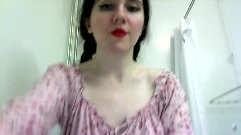 Snapshot of bigbootybunny chatting on February 24, 5:22 am Isabella online show from February 24, 5:22 am