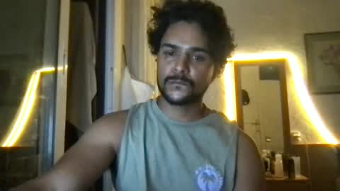 bigbrown_boy online show from April 30, 8:03 pm