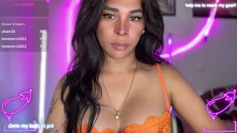 queen amanda online show from April 6, 4:46 am