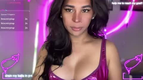 queen amanda online show from April 21, 5:14 am