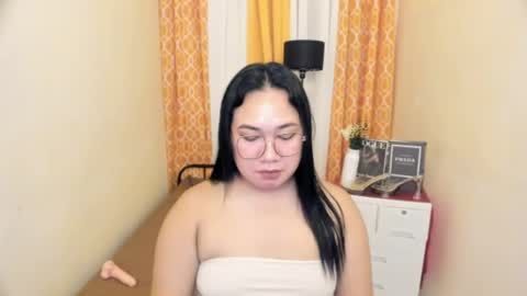 BABY LEXIE online show from April 15, 10:40 am