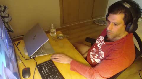 Snapshot of bigcok35spain chatting on March 9, 1:04 am bigcok35spain online show from March 9, 1:04 am