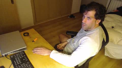 Snapshot of bigcok35spain chatting on February 19, 9:03 pm bigcok35spain online show from February 19, 9:03 pm