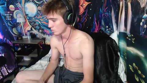 Snapshot of bigd_phxe chatting on December 1, 8:33 pm Bigd Pleasure House online show from December 1, 8:33 pm