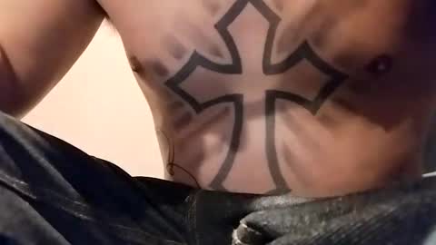 Cloudy909 online show from February 21, 9:00 pm