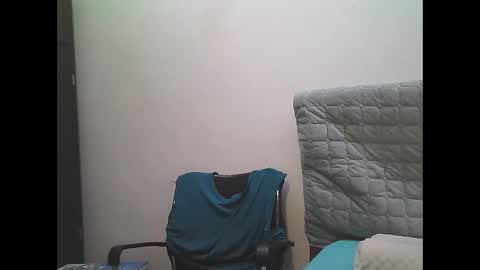 Snapshot of bigdick8510 chatting on October 23, 12:45 am orlando online show from October 23, 12:45 am
