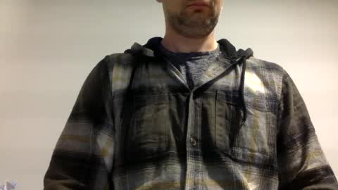 Snapshot of bigdickshowoff9877 chatting on December 7, 10:17 am Bigdickshowoff9877 online show from December 7, 10:17 am