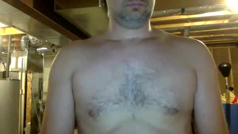 Snapshot of bigdickshowoff9877 chatting on March 11, 6:41 am Bigdickshowoff9877 online show from March 11, 6:41 am