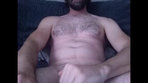 Snapshot of bigdiick_420 chatting on February 3, 7:10 pm bigdiick_420 online show from February 3, 7:10 pm