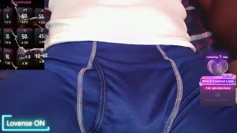 Snapshot of bigdikfreak chatting on February 15, 11:47 pm BigDickFreak online show from February 15, 11:47 pm