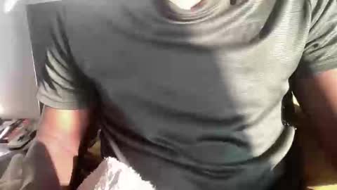 bigfrenchdick75 online show from March 22, 8:07 am