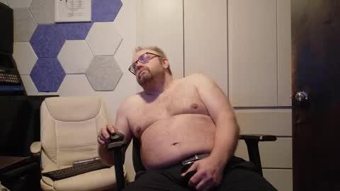 biggydee8989 online show from February 15, 7:56 pm