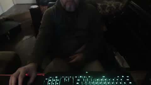 bighugmugg online show from March 11, 11:13 am