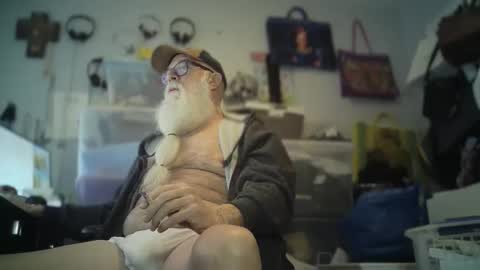 bigjeff01 online show from January 6, 4:11 pm