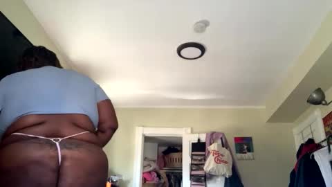 bigkittyraven online show from March 18, 5:08 pm