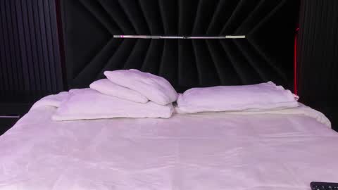 Snapshot of bigsexxyass chatting on September 18, 7:01 am Zayra online show from September 18, 7:01 am