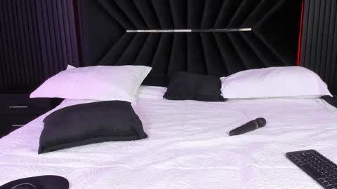 Zayra online show from October 18, 7:01 am