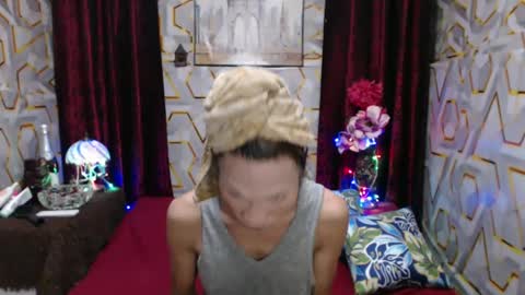 Snapshot of bigthickcock69xx chatting on January 28, 10:23 am sophia online show from January 28, 10:23 am