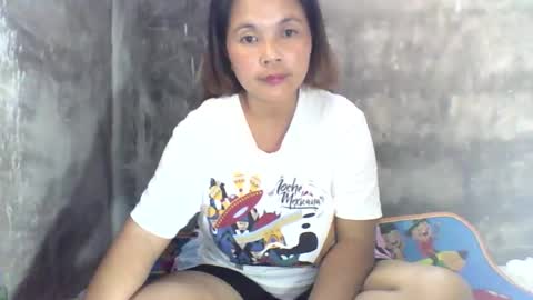 bigtits_24 online show from November 23, 5:49 am