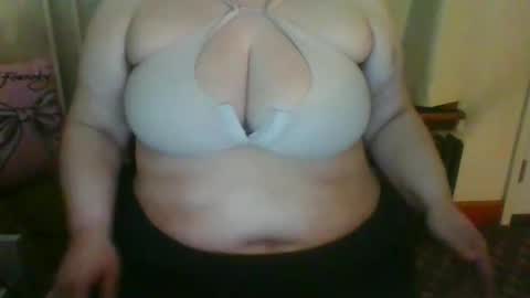 Lady of the WHEEL online show from April 4, 12:17 am