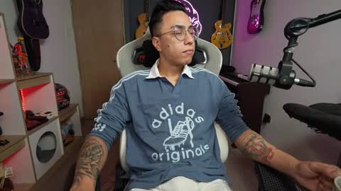 bigxboy96 online show from November 1, 3:49 am