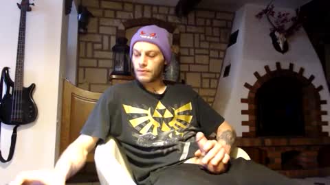Snapshot of billy_fingercut chatting on February 4, 8:24 am Billy FingerCut online show from February 4, 8:24 am