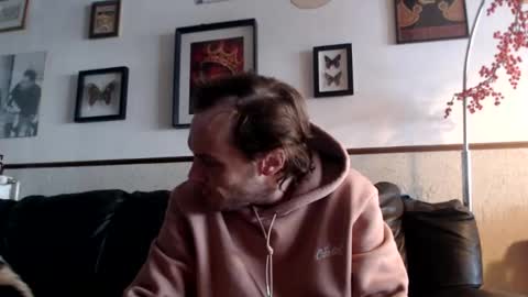 Snapshot of billy_fingercut chatting on March 10, 7:33 am Billy FingerCut online show from March 10, 7:33 am