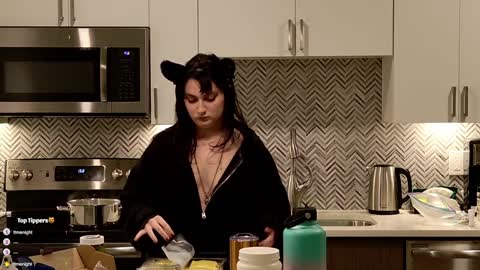 Snapshot of bimbokitten666 chatting on December 31, 8:59 am Danny online show from December 31, 8:59 am