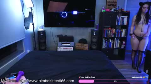 Snapshot of bimbokitten666 chatting on September 10, 6:36 am Danny online show from September 10, 6:36 am