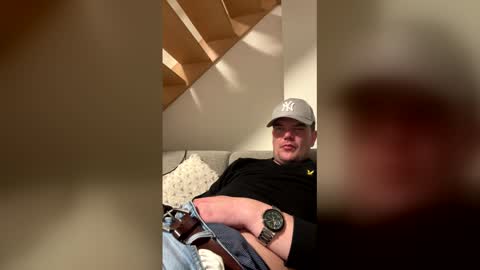 bingeling123 online show from February 15, 8:07 pm