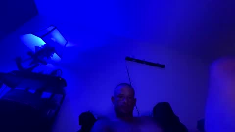 Bi Pineapple Daddy online show from September 21, 7:23 am