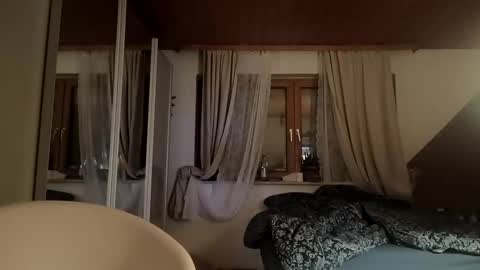 pocolococo online show from February 2, 9:05 am