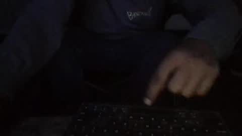 Snapshot of bjay18835 chatting on September 13, 1:52 am bjay18835 online show from September 13, 1:52 am