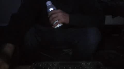 Snapshot of bjay18835 chatting on September 19, 1:10 am bjay18835 online show from September 19, 1:10 am