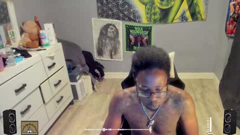 Plant Base Streamers From Pennsylvania online show from October 24, 11:49 pm