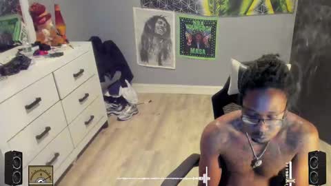 Plant Base Streamers From Pennsylvania online show from October 7, 12:39 am