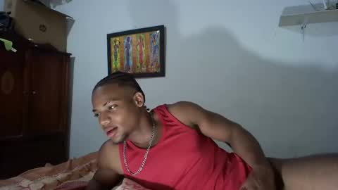 Snapshot of black_dicck chatting on December 16, 1:42 am tu morenito online show from December 16, 1:42 am