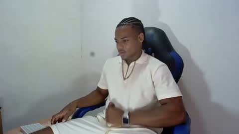 Snapshot of black_dicck chatting on September 13, 7:49 pm tu morenito online show from September 13, 7:49 pm